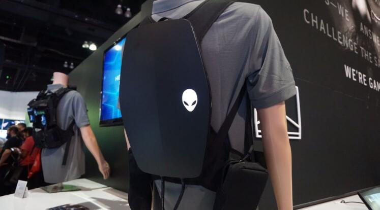 隨時(shí)隨地的沉浸式體驗(yàn)！Alienware打造了一款VR背包