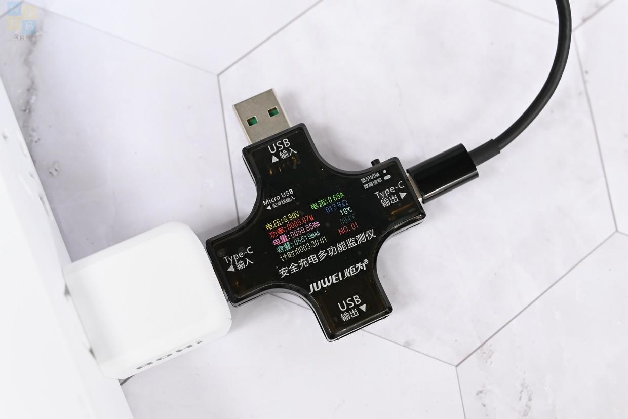 安全好用的手機充電器，體積小巧兼容性強，Aohi 20W快充體驗