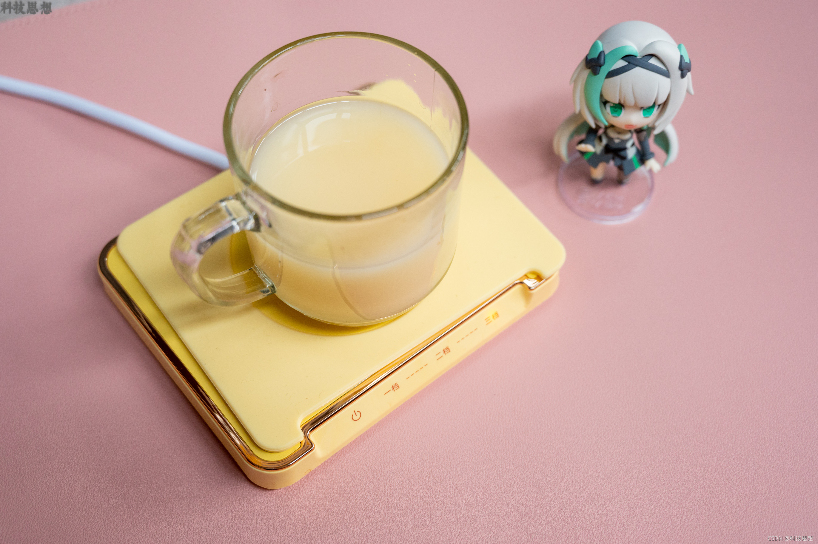 茶水放不涼的杯墊，幫你守護一整天的溫?zé)?，大宇恒溫杯墊體驗
