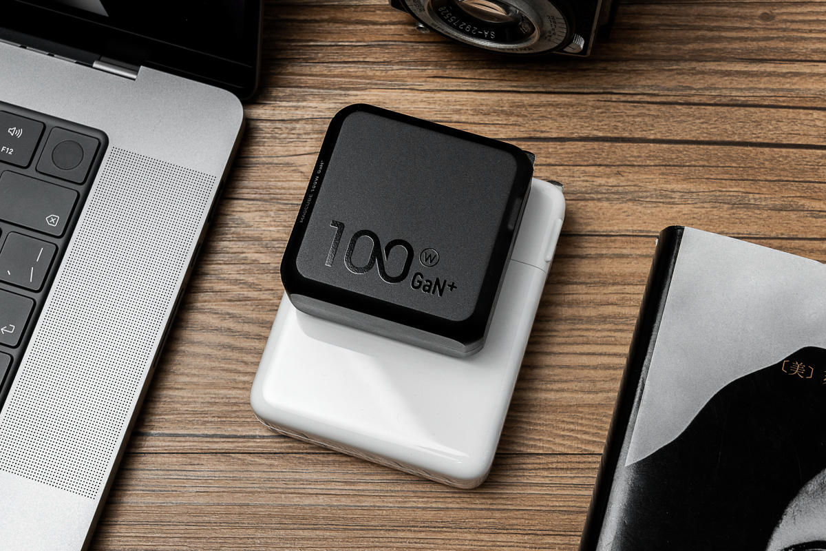 MacBook Pro 2021最佳平替充電器，Aohi Magcube 100W GaN快充上手體驗