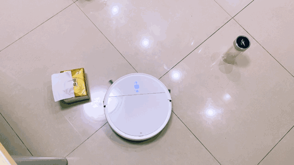 避障，重物改變方向，輕物會推著走